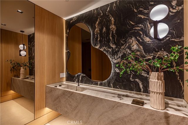 3187 Oakdell Rd, Studio City, CA 91604