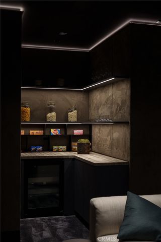 3187 Oakdell Rd, Studio City, CA 91604