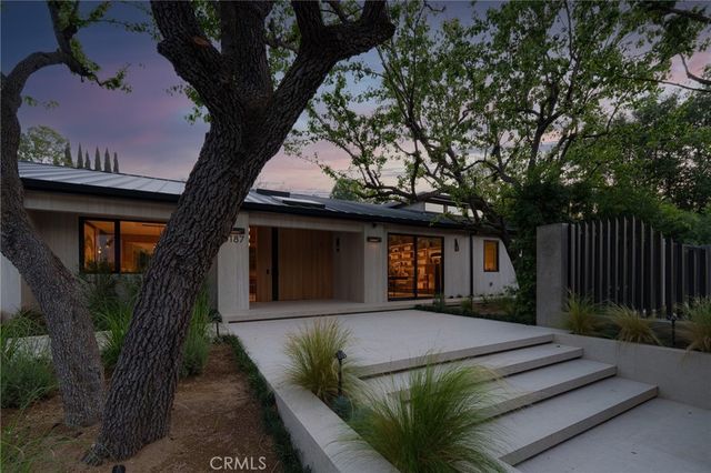 3187 Oakdell Rd, Studio City, CA 91604