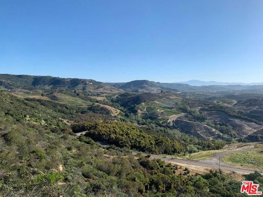 45220 Los Gatos Road, Temecula, CA 92590