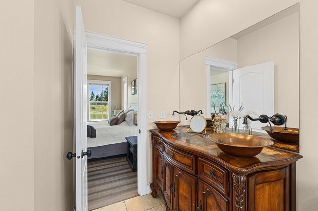 12101 E Randall Rd, Mead, WA 99021