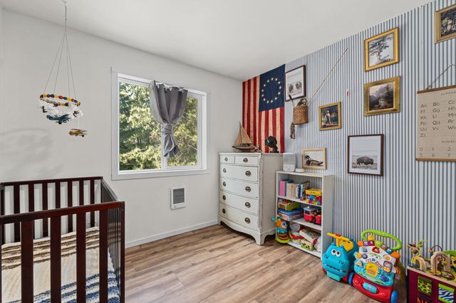 12101 E Randall Rd, Mead, WA 99021