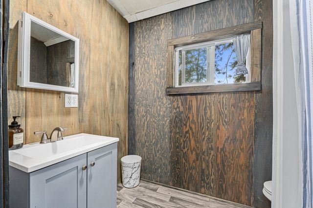 12101 E Randall Rd, Mead, WA 99021