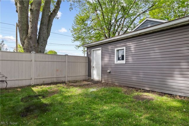 1092 Cooper Foster Park Road, Lorain, OH 44053