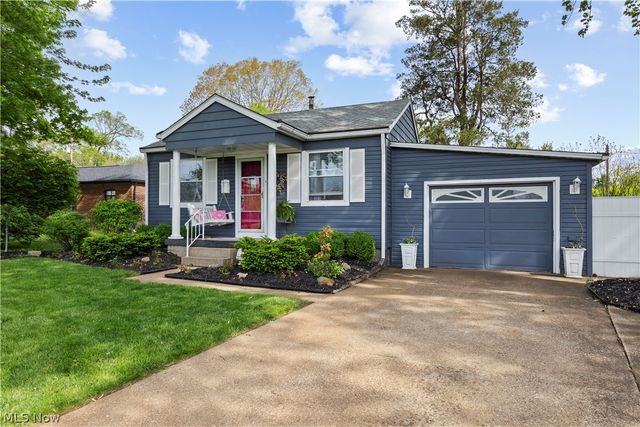 1092 Cooper Foster Park Road, Lorain, OH 44053