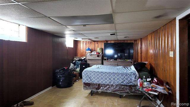 19412 Prest Street, Detroit, MI 48235