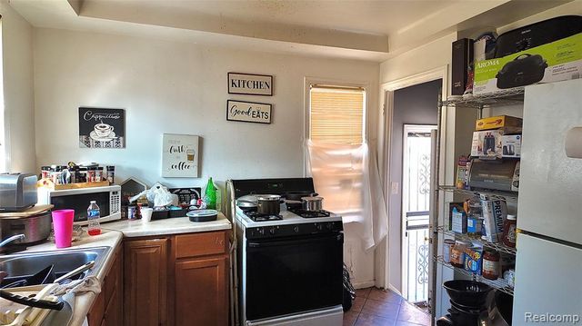 19412 Prest Street, Detroit, MI 48235