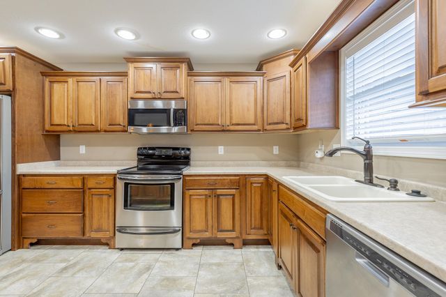 40 Holly Oak Lane, Ringgold, GA 30736