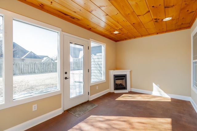 40 Holly Oak Lane, Ringgold, GA 30736