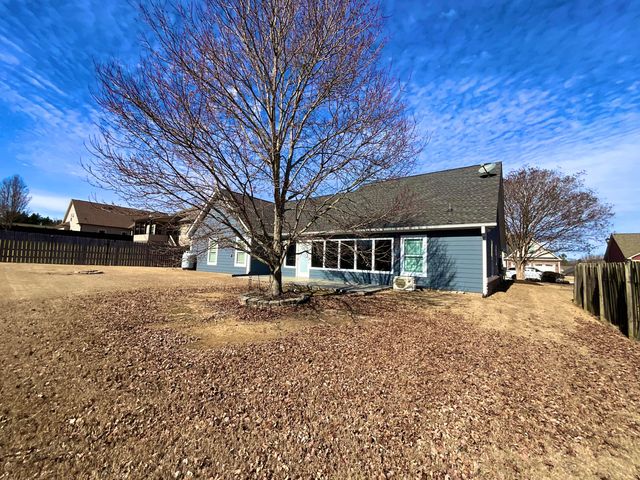 40 Holly Oak Lane, Ringgold, GA 30736