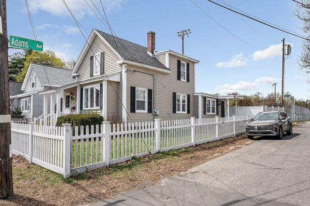 43 W 5th Ave, Lowell, MA 01854