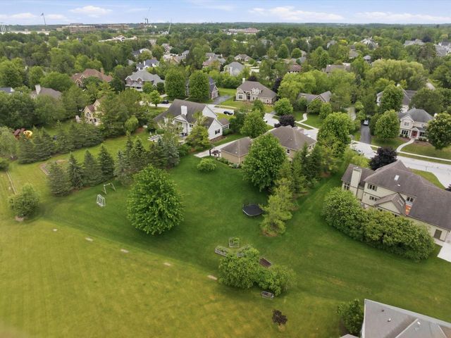 615 Treehouse PARKWAY, Kohler, WI 53044