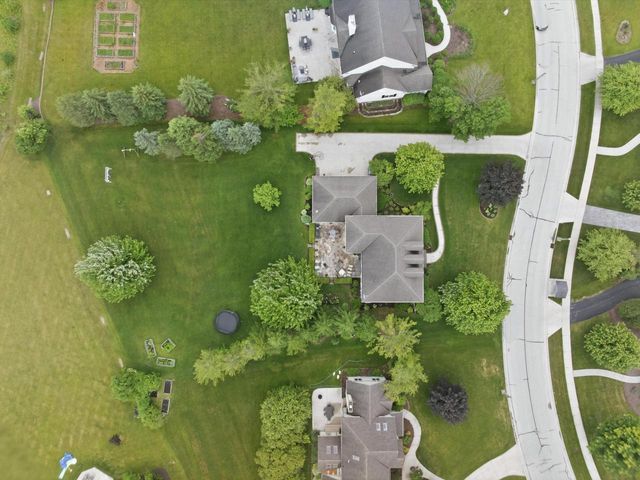 615 Treehouse PARKWAY, Kohler, WI 53044