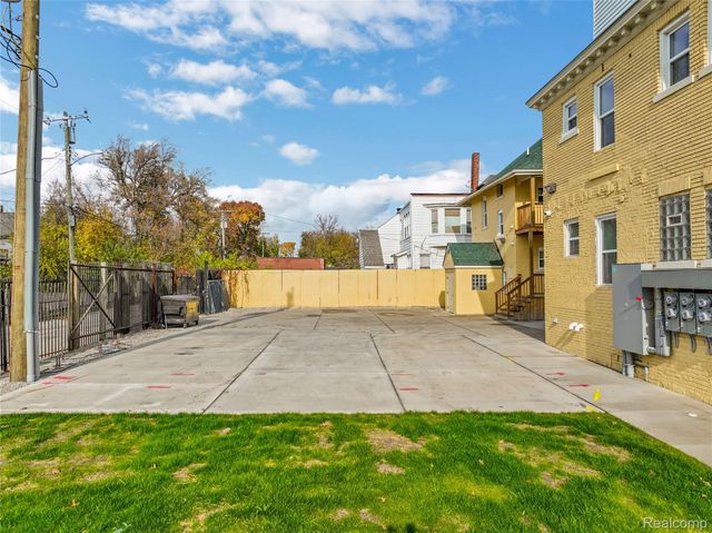 799 East Grand Boulevard 9, Detroit, MI 48207