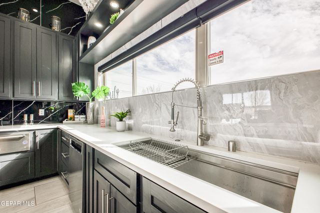 6328 CAMINO PINON Place, El Paso, TX 79932