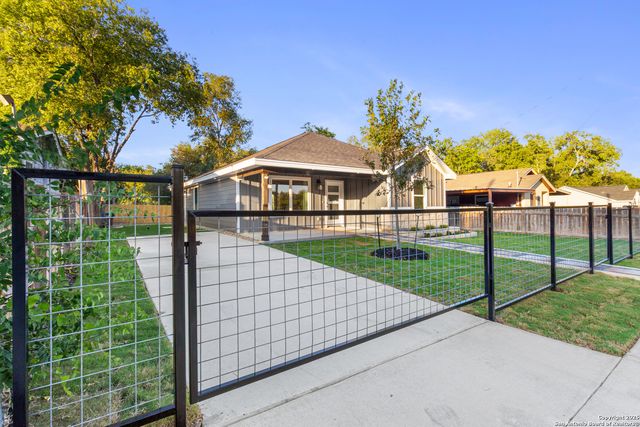 531 Morningview, San Antonio, TX 78220