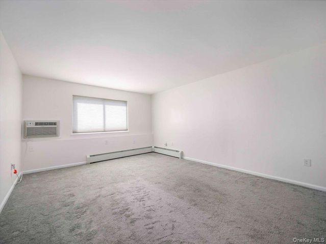 27 Tanager Road 2702, Monroe, NY 10950