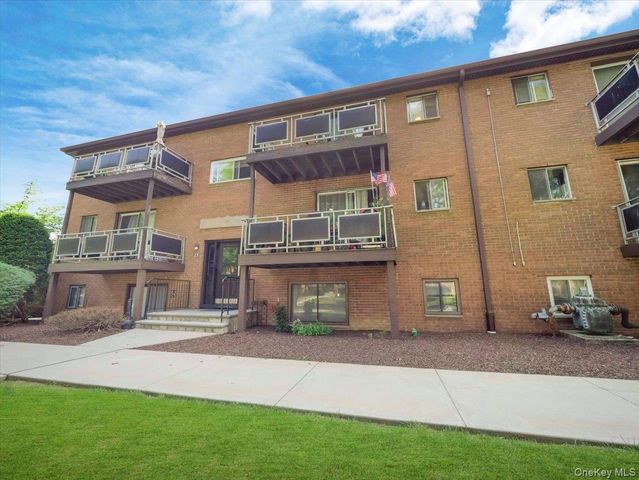 27 Tanager Road 2702, Monroe, NY 10950
