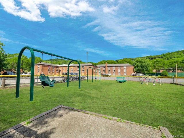27 Tanager Road 2702, Monroe, NY 10950
