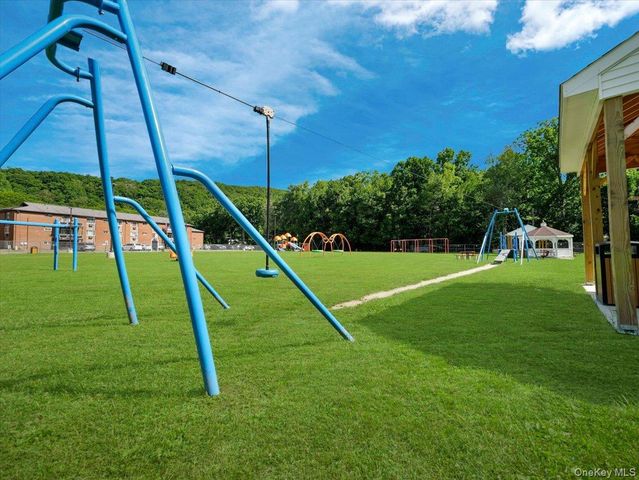 27 Tanager Road 2702, Monroe, NY 10950
