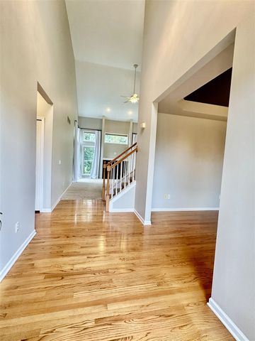 12868 Burgandy Drive, South Lyon, MI 48178