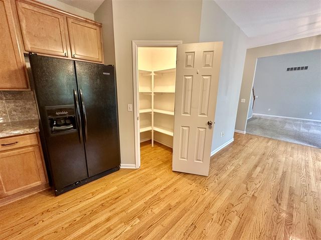 12868 Burgandy Drive, South Lyon, MI 48178