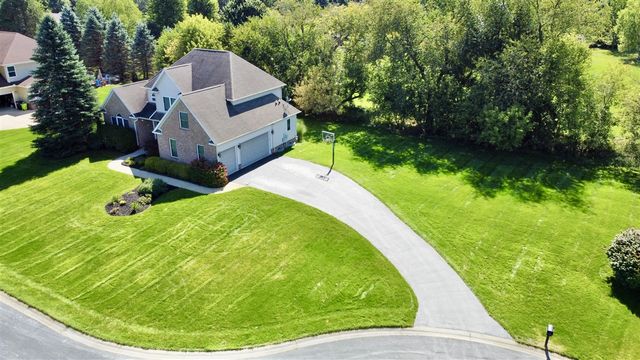 12868 Burgandy Drive, South Lyon, MI 48178