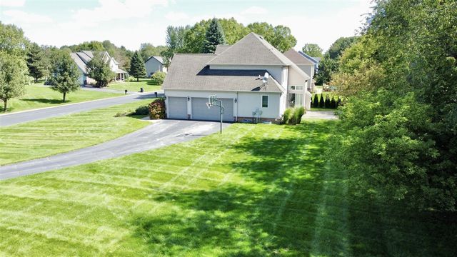 12868 Burgandy Drive, South Lyon, MI 48178