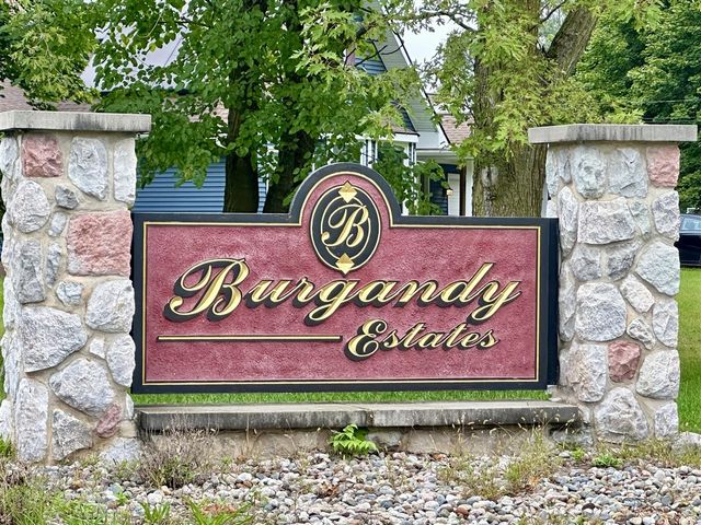 12868 Burgandy Drive, South Lyon, MI 48178