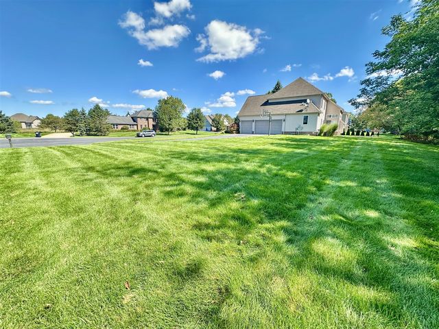 12868 Burgandy Drive, South Lyon, MI 48178