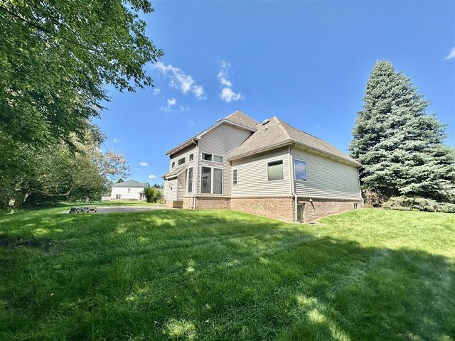 12868 Burgandy Drive, South Lyon, MI 48178