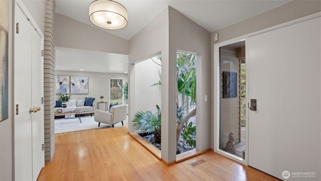 16751 154th Avenue SE, Renton, WA 98058