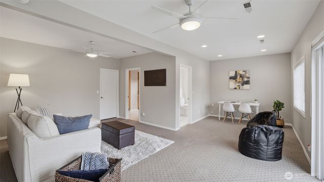 16751 154th Avenue SE, Renton, WA 98058