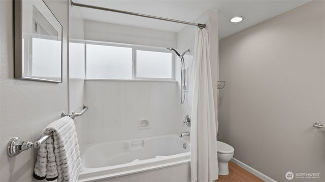 16751 154th Avenue SE, Renton, WA 98058