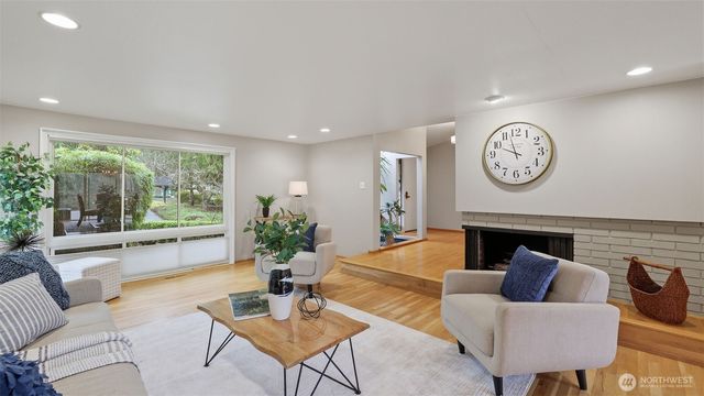 16751 154th Avenue SE, Renton, WA 98058