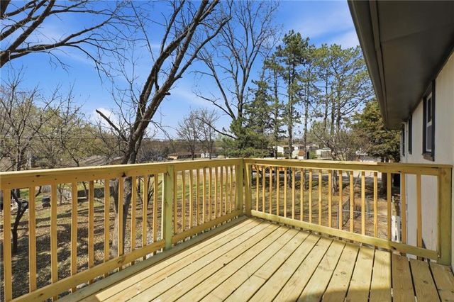 2201 Marvonne Road, Lawrence, KS 66047