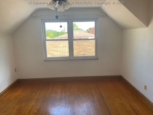 914 Lincoln Drive, South Charleston, WV 25309