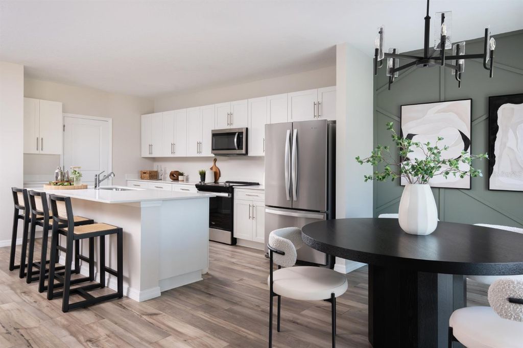 Image 6 of property listing at 4616 HIKERS DRIVE, Davenport, FL 33837