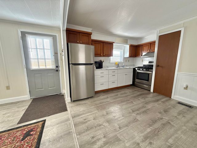 81 Cramton Road 33, Castleton, VT 05735