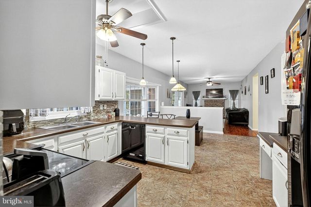 104 RED OAK DR, Dover, DE 19904
