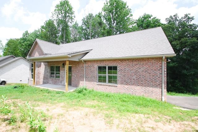 401 Crossvine Rd, Sparta, TN 38583