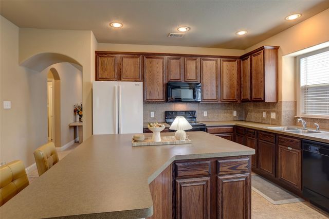 1604 Black Willow Trail, Anna, TX 75409