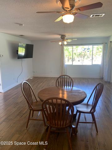 2101 Acacia Street NE, Palm Bay, FL 32905