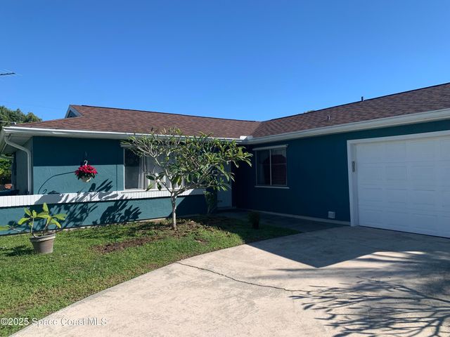 2101 Acacia Street NE, Palm Bay, FL 32905