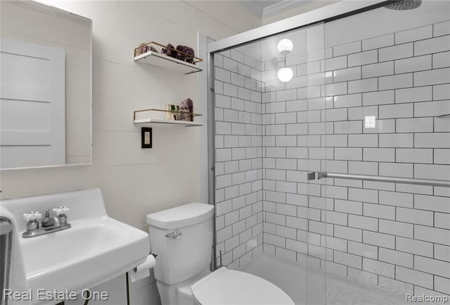 705 N Dorchester Avenue, Royal Oak, MI 48067