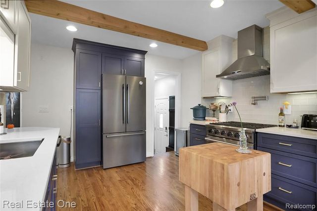 705 N Dorchester Avenue, Royal Oak, MI 48067