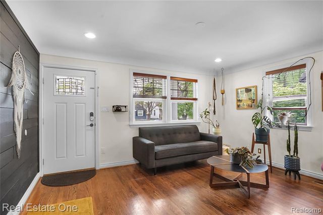 705 N Dorchester Avenue, Royal Oak, MI 48067