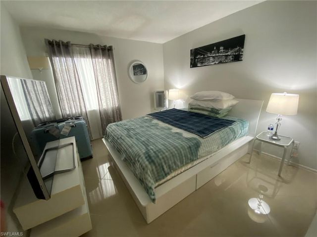 2366 E Mall DR 414, Fort Myers, FL 33901