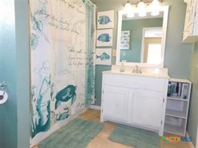 739 Marshall Johnson Avenue, Port Lavaca, TX 77979