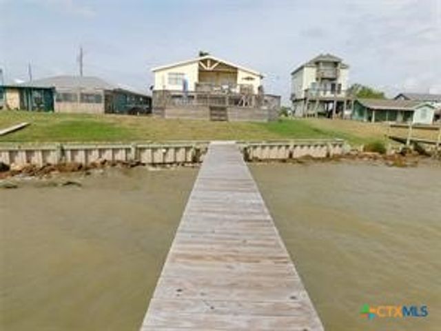 739 Marshall Johnson Avenue, Port Lavaca, TX 77979